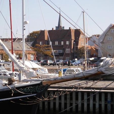 Det Gamle Hotel Rudkøbing エクステリア 写真